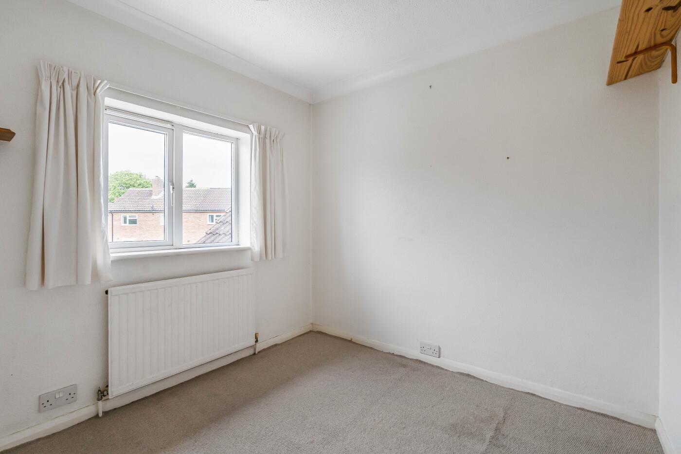 Plowden Way, Shiplake Cross, Henley-On-Thames